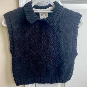 Free People Black Cropped Sleeveless Sweater Vest with Collar (Size XS)